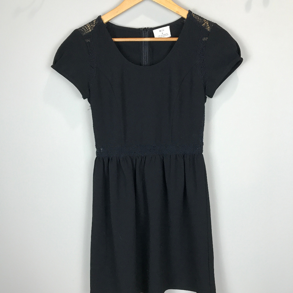 PINS AND NEEDLES  Sz 2 Black Cap slv dress